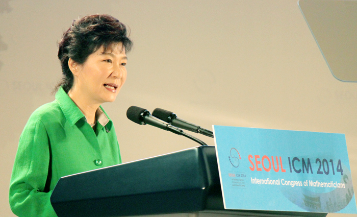 分かち合いの祭典「2014国際数学者会議ソウル大会」が開幕 : Korea.net